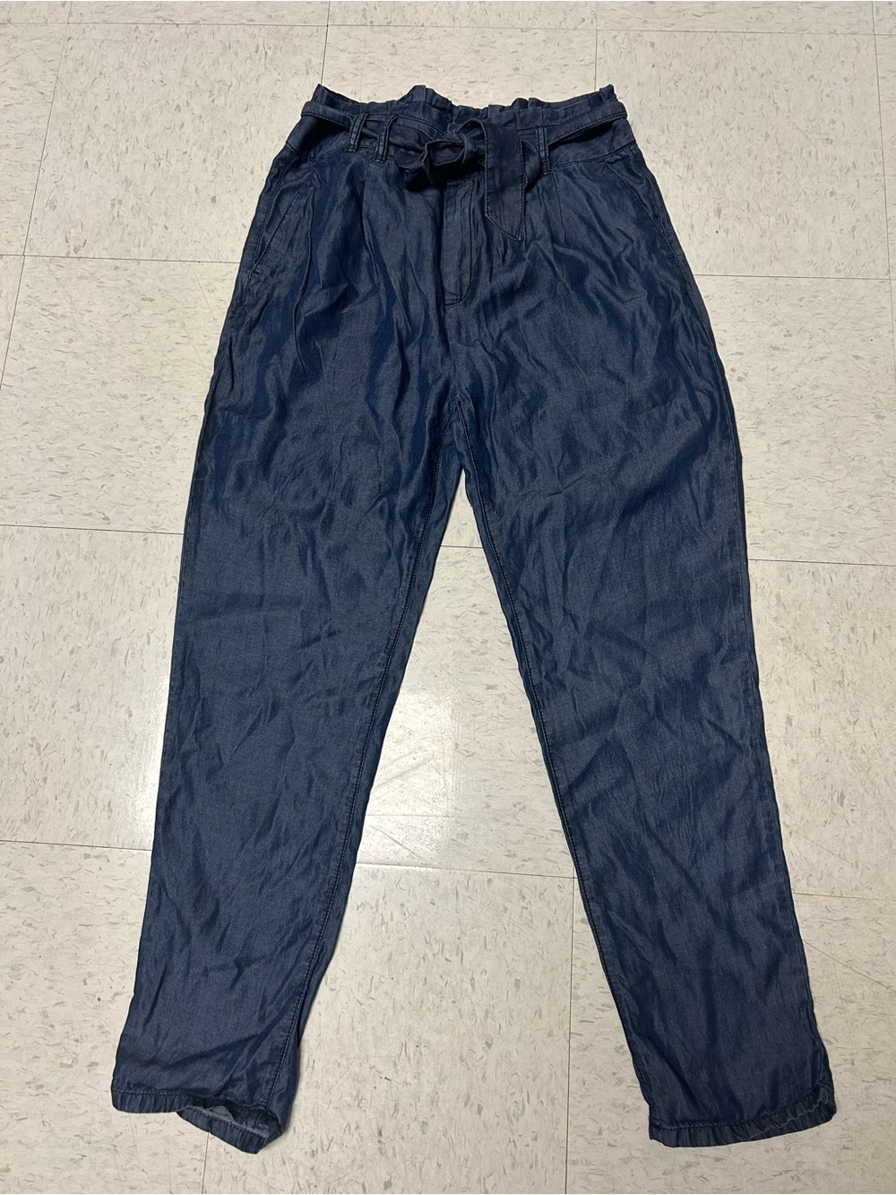 Gap Women’s 6R Tencel Lyocell Paperbag Waist Tie Belt Pants Navy Coastal - Picture 2 of 8